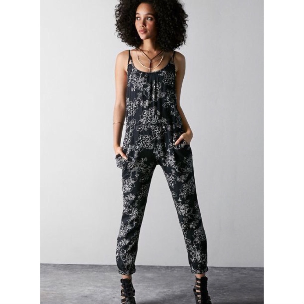 American Eagle Outfitters Floral Jumpsuit